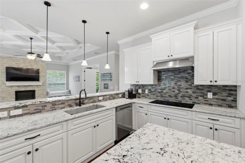 House in Palm Harbor, Florida 4 bedrooms, 318.84 sq.m. № 2106049 - photo 24