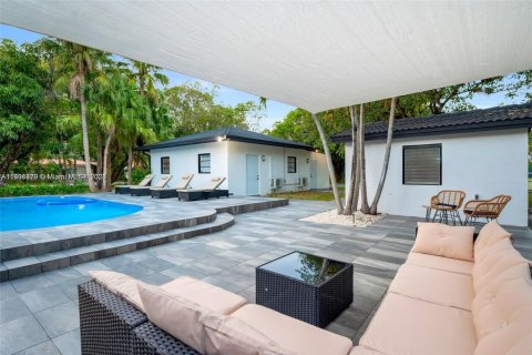 Снять в аренду виллу или дом в Пайнкрест, Флорида 5 спален, 243.5м2, № 1766648 - фото 23