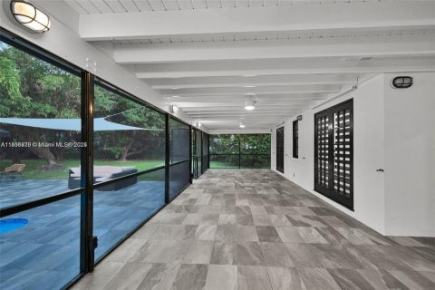 Снять в аренду виллу или дом в Пайнкрест, Флорида 5 спален, 243.5м2, № 1766648 - фото 20