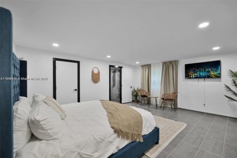 Снять в аренду виллу или дом в Пайнкрест, Флорида 5 спален, 243.5м2, № 1766648 - фото 26