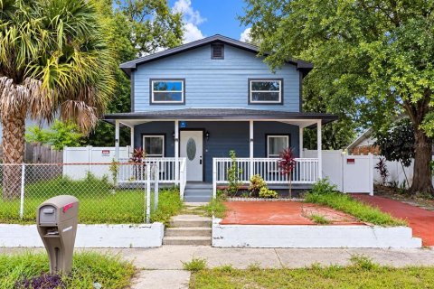 Villa ou maison à Tampa, Floride 5 chambres, 186.18 m2 № 2408804