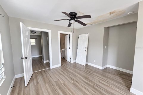 Villa ou maison à vendre à Tampa, Floride: 5 chambres, 186.18 m2 № 2408804 - photo 14