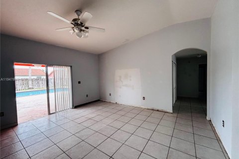 Villa ou maison à vendre à Miami, Floride: 3 chambres, 155.43 m2 № 2003938 - photo 15