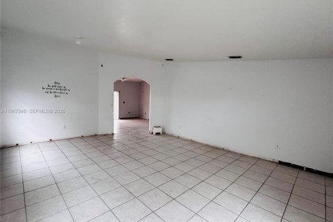 Villa ou maison à vendre à Miami, Floride: 3 chambres, 155.43 m2 № 2003938 - photo 12