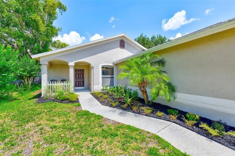 Casa en venta en Land O' Lakes, Florida, 3 dormitorios, 137.03 m2 № 1757705 - foto 2