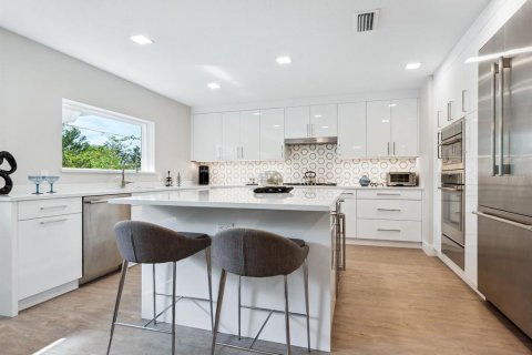 Villa ou maison à vendre à Sarasota, Floride: 3 chambres, 223.24 m2 № 1554264 - photo 8