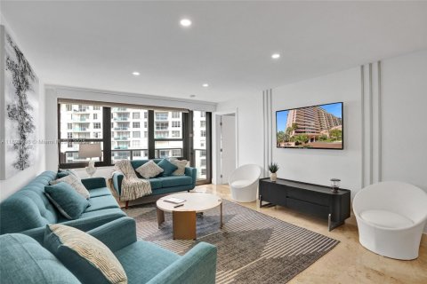 Copropriété à vendre à Miami Beach, Floride: 2 chambres, 89.19 m2 № 1945563 - photo 10