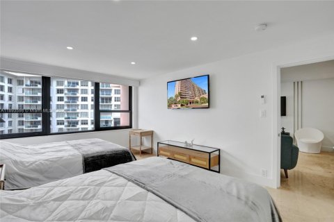 Copropriété à vendre à Miami Beach, Floride: 2 chambres, 89.19 m2 № 1945563 - photo 21