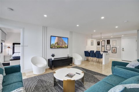 Copropriété à vendre à Miami Beach, Floride: 2 chambres, 89.19 m2 № 1945563 - photo 15
