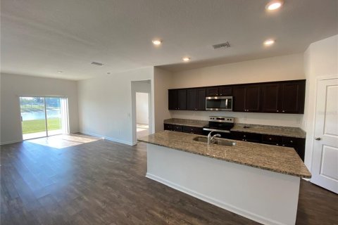 Casa en venta en Zephyrhills, Florida, 4 dormitorios, 252.42 m2 № 1637078 - foto 21