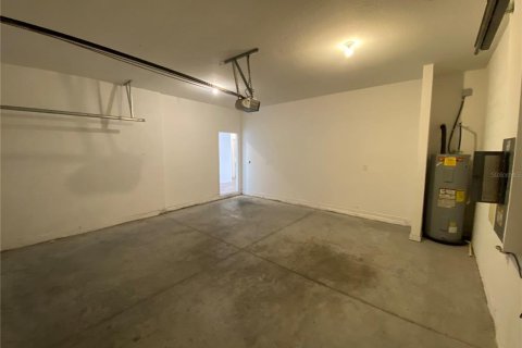 Casa en venta en Zephyrhills, Florida, 4 dormitorios, 252.42 m2 № 1637078 - foto 25