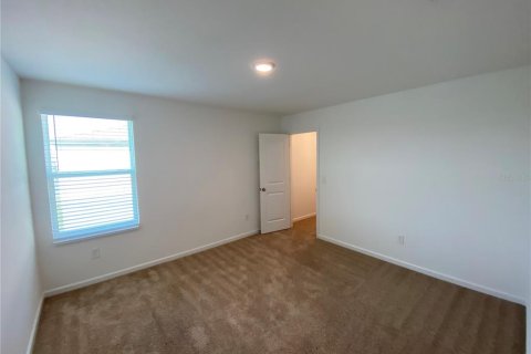 Casa en venta en Zephyrhills, Florida, 4 dormitorios, 252.42 m2 № 1637078 - foto 6