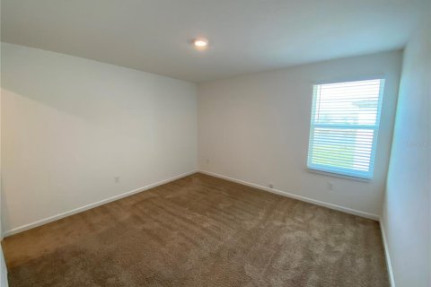 Casa en venta en Zephyrhills, Florida, 4 dormitorios, 252.42 m2 № 1637078 - foto 10