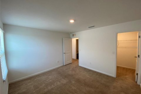 Casa en venta en Zephyrhills, Florida, 4 dormitorios, 252.42 m2 № 1637078 - foto 9
