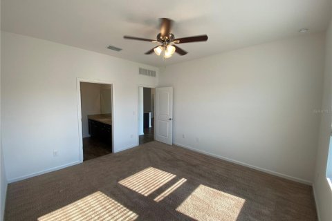 Casa en venta en Zephyrhills, Florida, 4 dormitorios, 252.42 m2 № 1637078 - foto 16