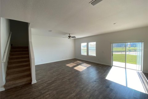 Casa en venta en Zephyrhills, Florida, 4 dormitorios, 252.42 m2 № 1637078 - foto 19
