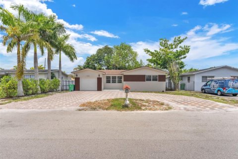 Villa ou maison à vendre à Miramar, Floride: 3 chambres, 106.65 m2 № 2004619 - photo 26