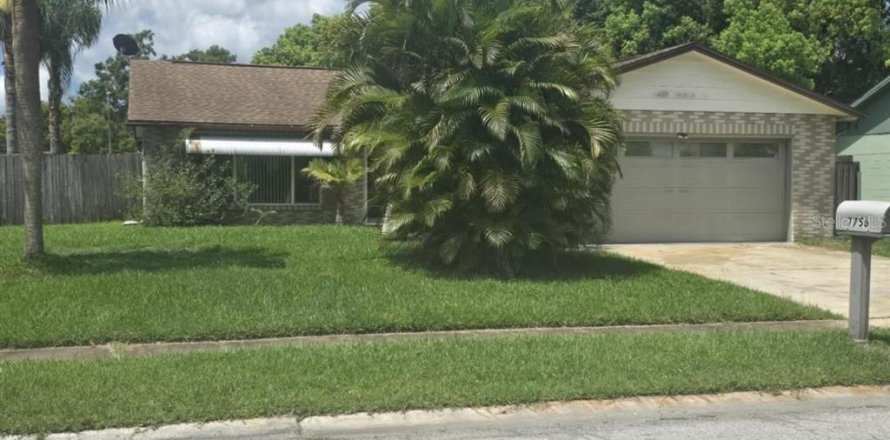 Casa en New Port Richey, Florida 2 dormitorios, 99.87 m2 № 1909746