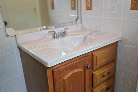 Casa en venta en New Port Richey, Florida, 2 dormitorios, 99.87 m2 № 1909746 - foto 11