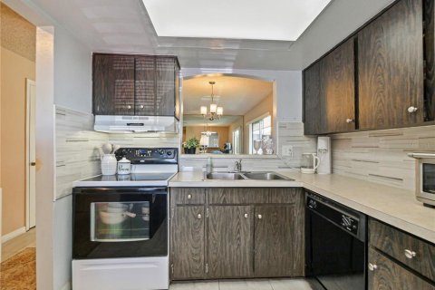 Condominio en venta en Casselberry, Florida, 2 dormitorios, 91.69 m2 № 1883526 - foto 14