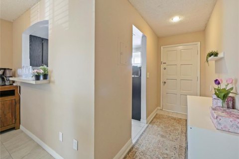 Condominio en venta en Casselberry, Florida, 2 dormitorios, 91.69 m2 № 1883526 - foto 11