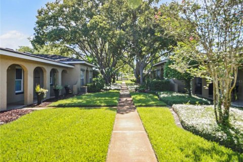 Condominio en venta en Casselberry, Florida, 2 dormitorios, 91.69 m2 № 1883526 - foto 3
