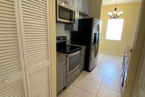 House in Coconut Creek, Florida 3 bedrooms, 179.21 sq.m. № 2175553 - photo 6