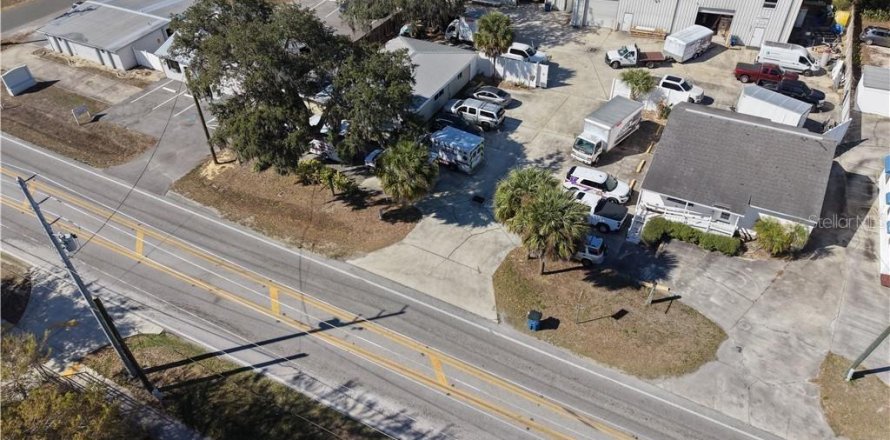 Commercial property in Sebring, Florida 1264.49 sq.m. № 2212311