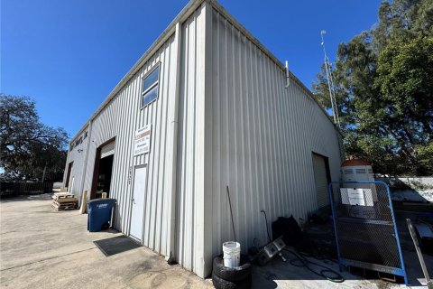 Commercial property in Sebring, Florida 1264.49 sq.m. № 2212311 - photo 5