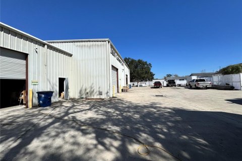 Commercial property in Sebring, Florida 1264.49 sq.m. № 2212311 - photo 6