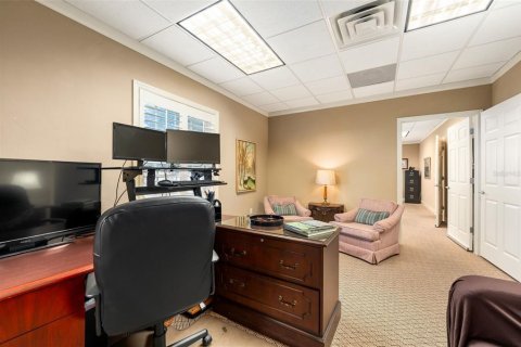 Commercial property in Gainesville, Florida 180.6 sq.m. № 2098887 - photo 12