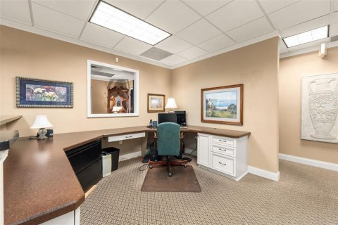 Commercial property in Gainesville, Florida 180.6 sq.m. № 2098887 - photo 16