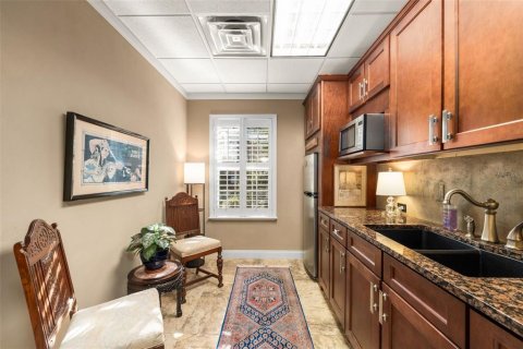 Commercial property in Gainesville, Florida 180.6 sq.m. № 2098887 - photo 21