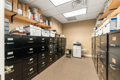 Commercial property in Gainesville, Florida 180.6 sq.m. № 2098887 - photo 22