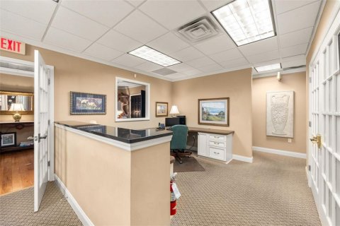 Commercial property in Gainesville, Florida 180.6 sq.m. № 2098887 - photo 17