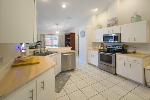 Villa ou maison à vendre à Palm Coast, Floride: 3 chambres, 151.99 m2 № 1884898 - photo 4