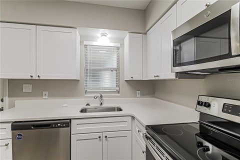 Casa en alquiler en Orlando, Florida, 3 dormitorios, 128.02 m2 № 1913899 - foto 6