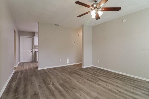 Casa en alquiler en Orlando, Florida, 3 dormitorios, 128.02 m2 № 1913899 - foto 2