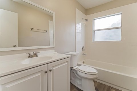 Casa en alquiler en Orlando, Florida, 3 dormitorios, 128.02 m2 № 1913899 - foto 14