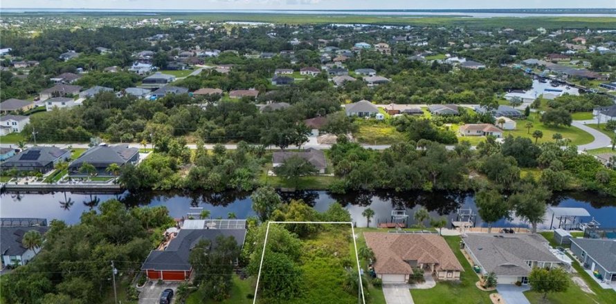 Terrain à Port Charlotte, Floride № 1390654