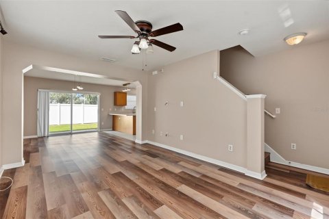 Touwnhouse à vendre à Valrico, Floride: 2 chambres, 122.17 m2 № 2324913 - photo 11