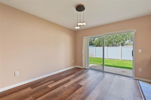 Touwnhouse à vendre à Valrico, Floride: 2 chambres, 122.17 m2 № 2324913 - photo 14