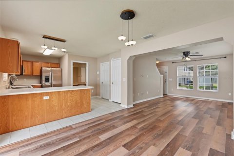 Touwnhouse à vendre à Valrico, Floride: 2 chambres, 122.17 m2 № 2324913 - photo 2