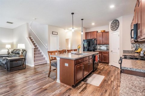 House in CONNERTON

 in Land O' Lakes, Florida 5 bedrooms, 228.08 sq.m. № 1847220 - photo 23