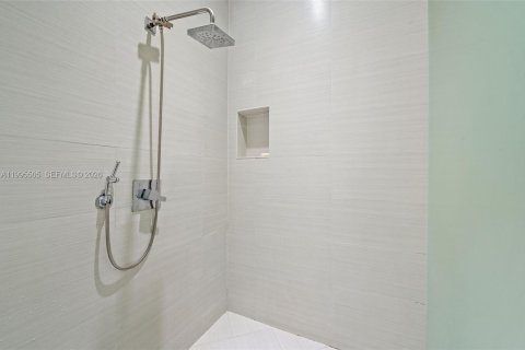 Купить кондоминиум в Дорал, Флорида 3 спальни, 125.51м2, № 2058269 - фото 18