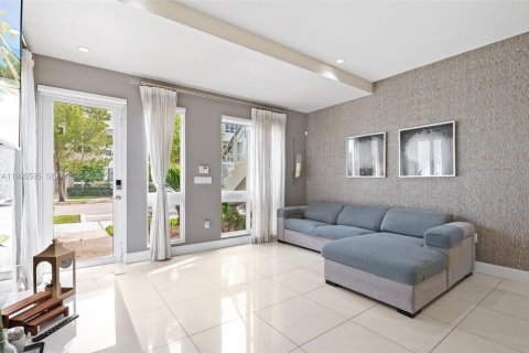 Купить кондоминиум в Дорал, Флорида 3 спальни, 125.51м2, № 2058269 - фото 6