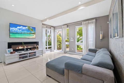 Купить кондоминиум в Дорал, Флорида 3 спальни, 125.51м2, № 2058269 - фото 4