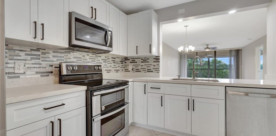 Condominio en Plantation, Florida, 2 dormitorios  № 1954406