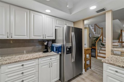 Townhouse in Apollo Beach, Florida 3 bedrooms, 174.56 sq.m. № 2236608 - photo 16