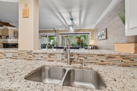 Townhouse in Apollo Beach, Florida 3 bedrooms, 174.56 sq.m. № 2236608 - photo 18
